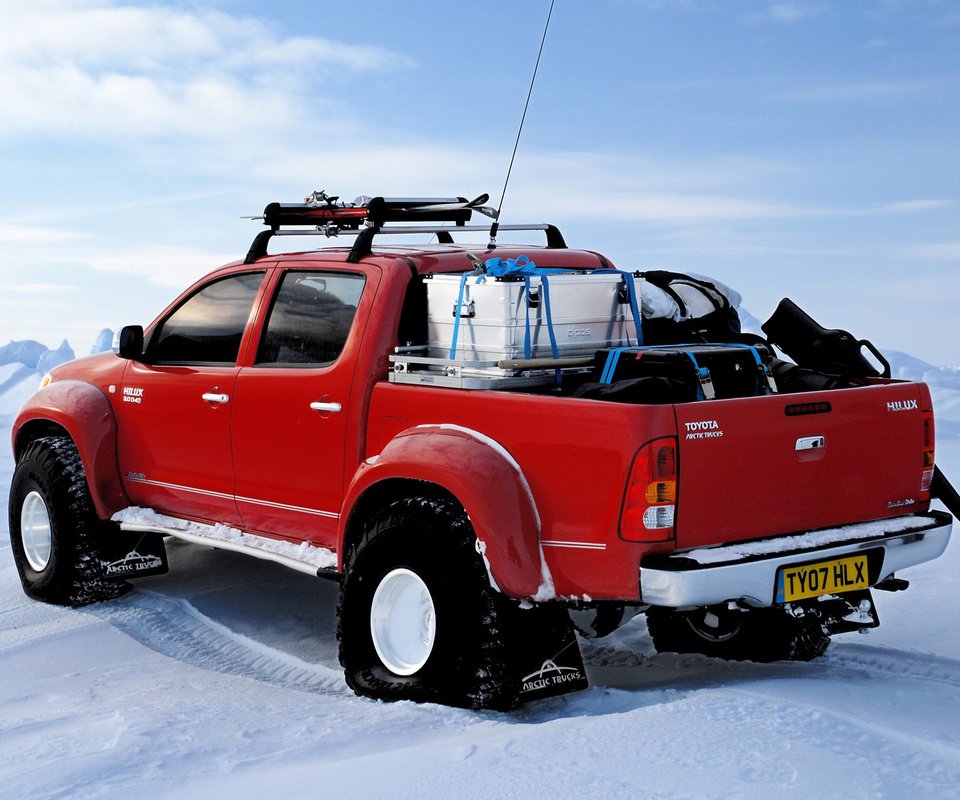 Обои снег, зима, краcный, северный полюс, тойота, хайлакс, arctic trucks, snow, winter, red, north pole, toyota, hilux разрешение 1920x1200 Загрузить