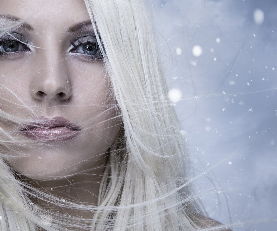 Обои снежинки, взгляд, блондика, snowflakes, look, the blonde разрешение 1920x1200 Загрузить