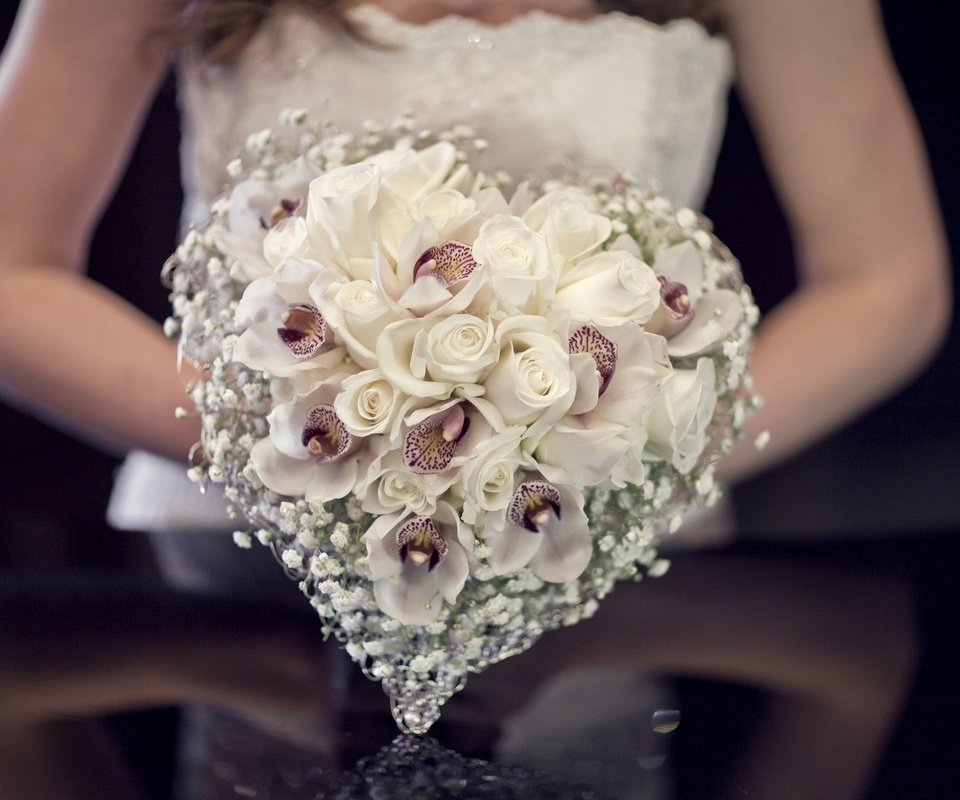 Обои розы, букет, свадьба, невеста, композиция, roses, bouquet, wedding, the bride, composition разрешение 1920x1200 Загрузить