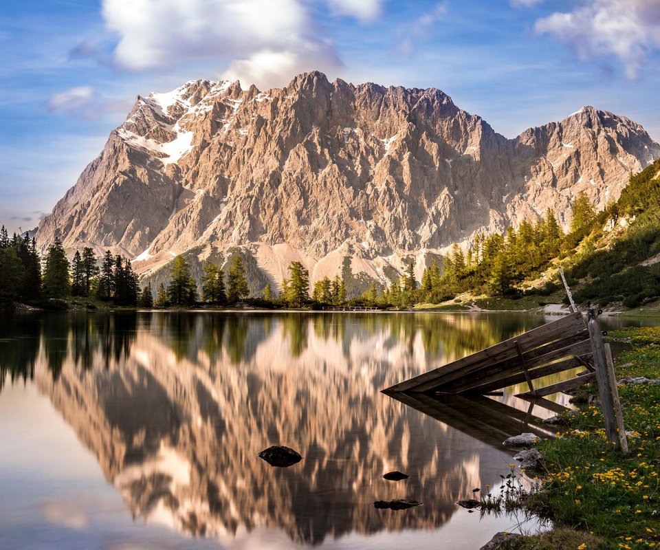 Обои вода, лес, гора, австрия, германия, цугшпитце, water, forest, mountain, austria, germany, zugspitze разрешение 1920x1200 Загрузить