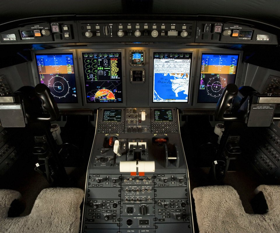 Обои bombardier, challenger 605, flight deck разрешение 3600x2400 Загрузить