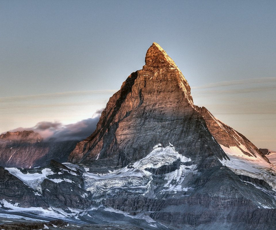 Обои снег, гора, швейцария, вершина, маттерхорн, snow, mountain, switzerland, top, matterhorn разрешение 2144x1424 Загрузить