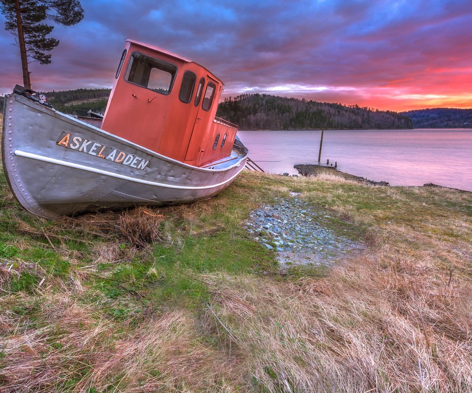 Обои река, берег, закат, пейзаж, лодка, норвегия, river, shore, sunset, landscape, boat, norway разрешение 1920x1200 Загрузить