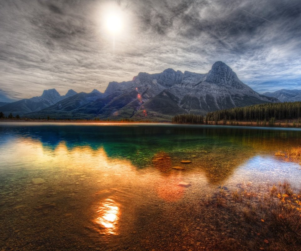 Обои озеро, горы, пейзаж, провинция альберта, canmore, lake, mountains, landscape, alberta разрешение 2560x1600 Загрузить