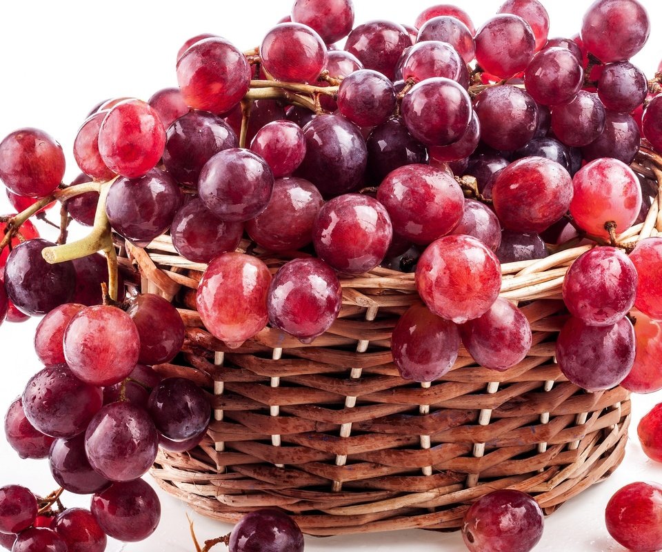 Обои виноград, красный, корзина, берри, краcный, raceme, grapes, red, basket, berry разрешение 2560x1600 Загрузить