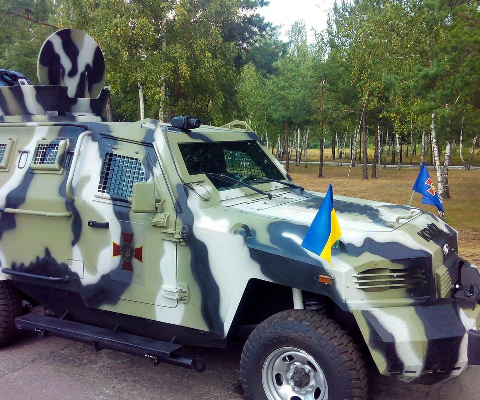 Обои украина, бронетехника, бронеавтомобиль, кугуар, ukraine, armor, armored car, cougar разрешение 1920x1200 Загрузить