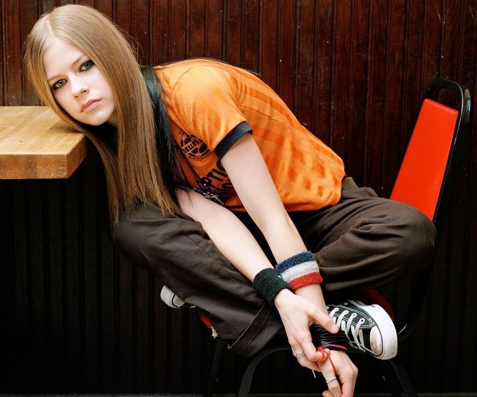 Обои девушка, фото, певица, аврил лавин, girl, photo, singer, avril lavigne разрешение 1920x1200 Загрузить