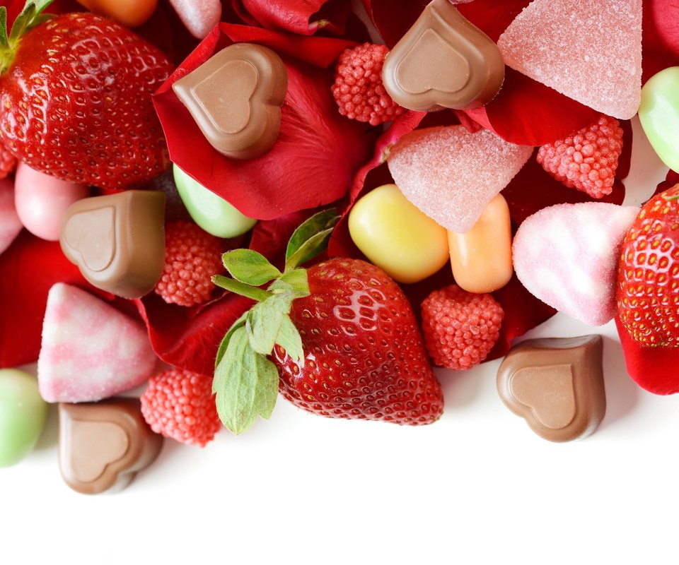 Обои клубника, конфеты, сладости, шоколад, strawberry, candy, sweets, chocolate разрешение 5000x3000 Загрузить