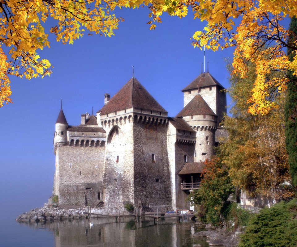 Обои осень, швейцария, шильонский замок, монтрё, autumn, switzerland, chillon castle, montreux разрешение 2000x1333 Загрузить