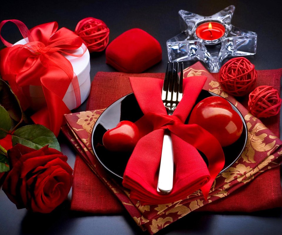 Обои цветы, подарок, праздник, день святого валентина, сервировка, flowers, gift, holiday, valentine's day, serving разрешение 2560x1780 Загрузить