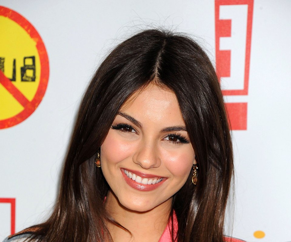 Обои модель, актриса, певица, виктория джастис, виктории джастис, model, actress, singer, victoria justice разрешение 2560x1920 Загрузить