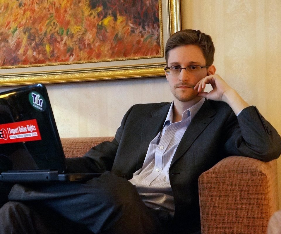 Обои взгляд, лицо, мужчина, эдвард сноуден, look, face, male, edward snowden разрешение 2500x1637 Загрузить