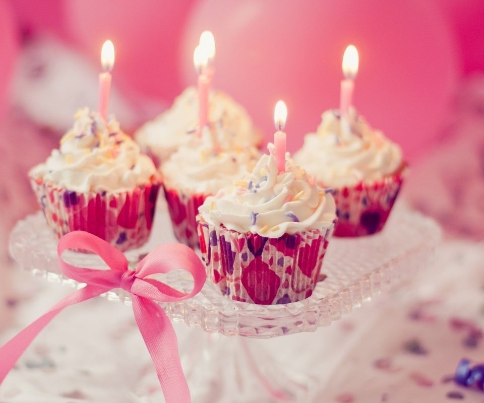 Обои свечи, сладкое, день рождения, пирожное, свечки, кексы, кексики, candles, sweet, birthday, cake, candle, cupcakes разрешение 1920x1200 Загрузить