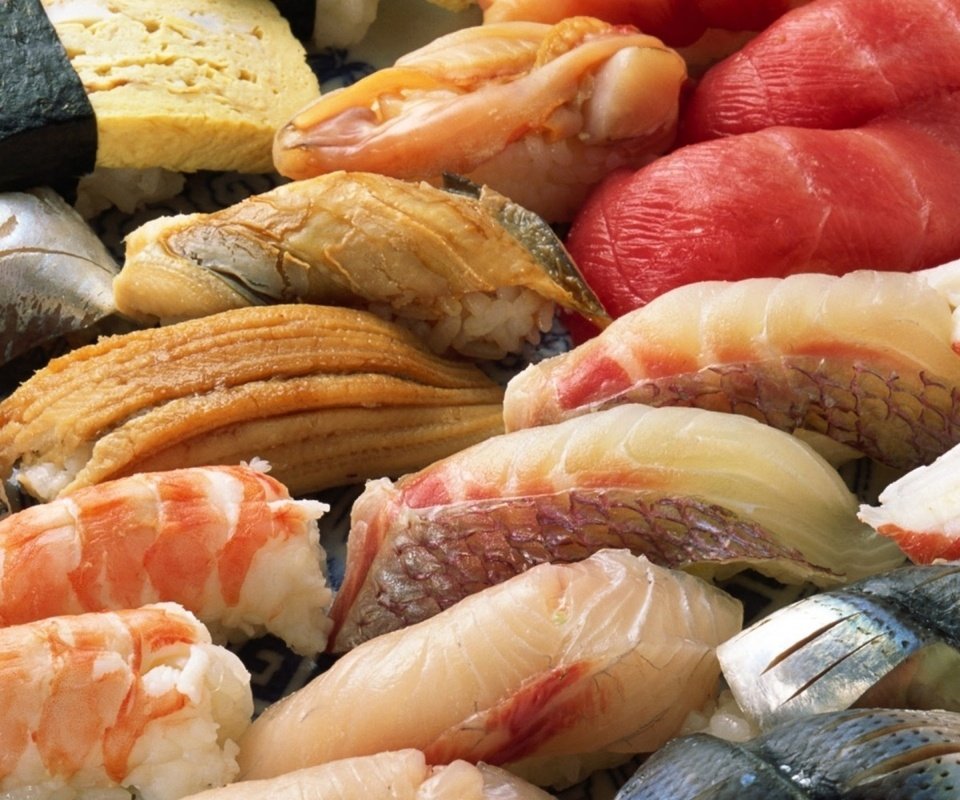 Обои рыба, суши, морепродукты, креветки, японская кухня, fish, sushi, seafood, shrimp, japanese cuisine разрешение 1920x1200 Загрузить
