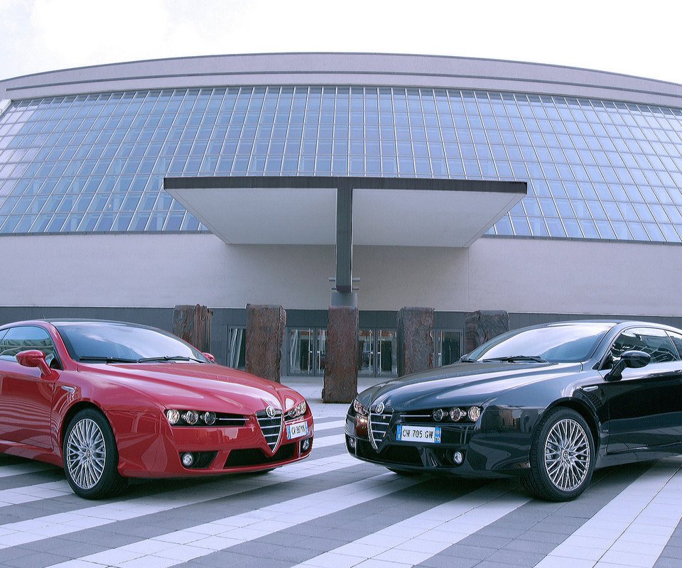 Обои авто, здание, площадка, alfa-romeo brera, 2005, auto, the building, playground разрешение 1920x1200 Загрузить