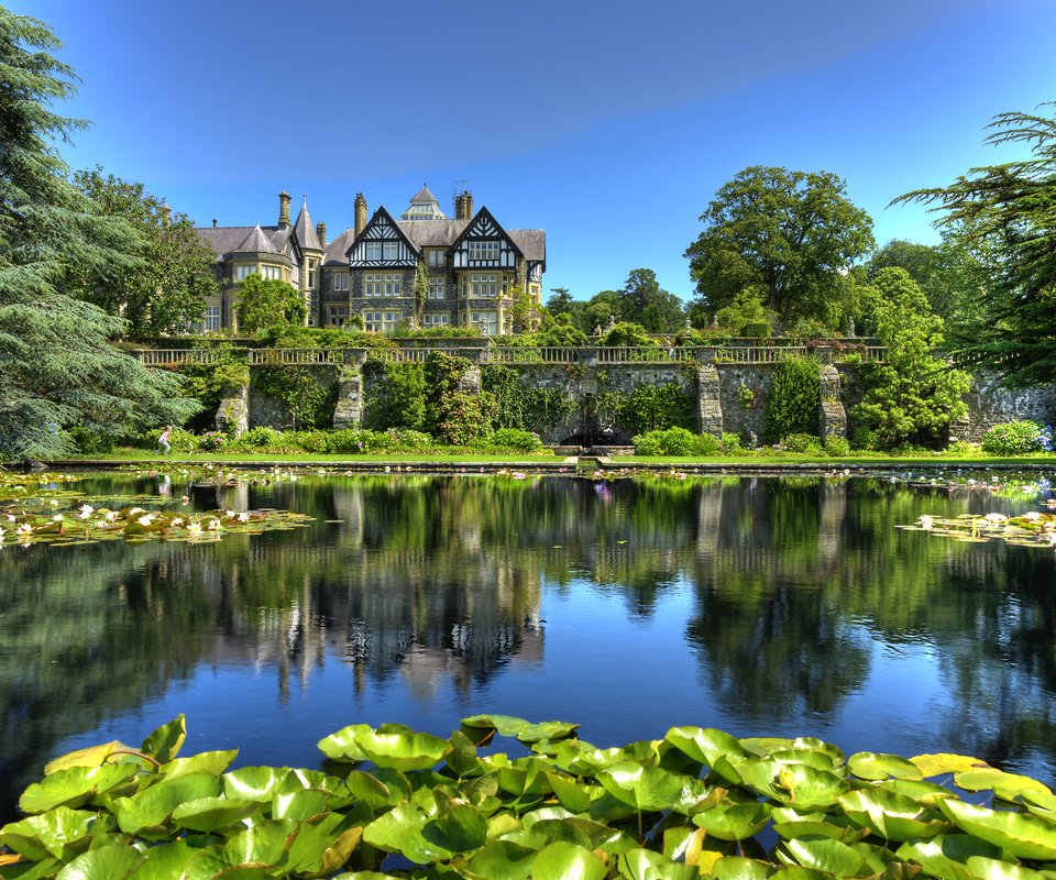 Обои деревья, пейзаж, парк, дом, пруд, great britain, bodnant gardens, trees, landscape, park, house, pond разрешение 3600x2400 Загрузить