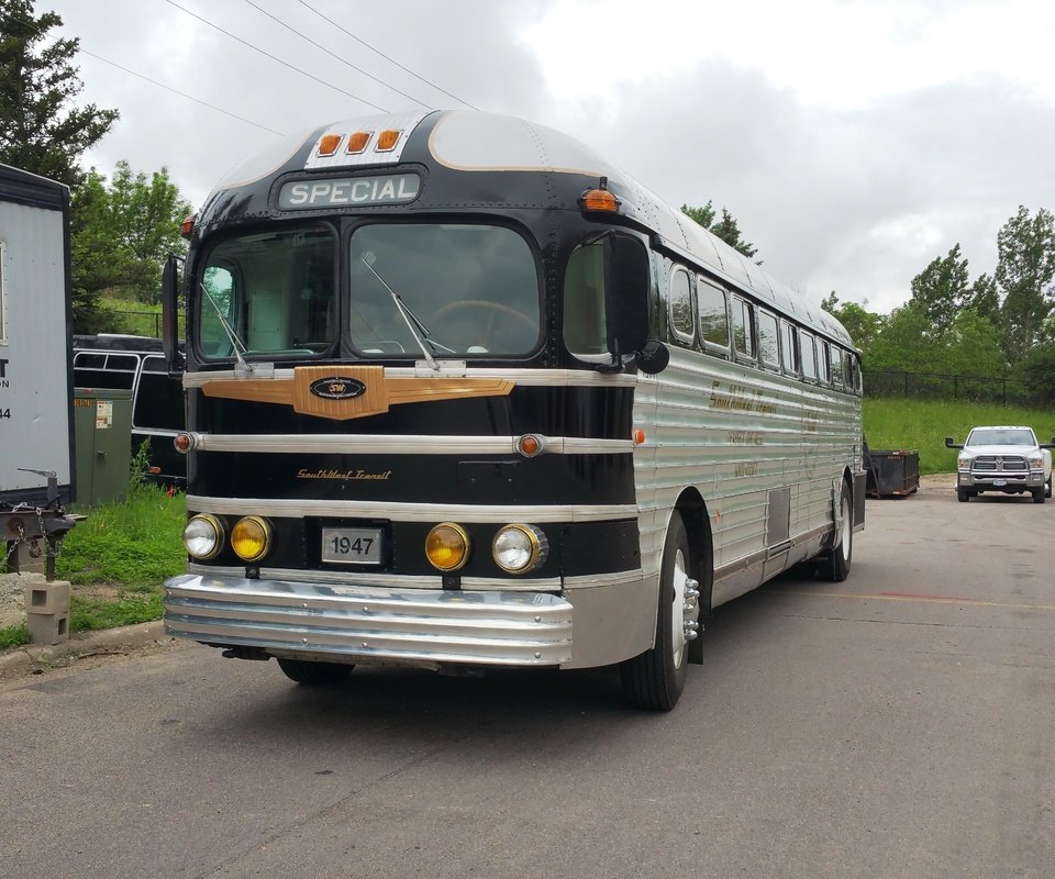 Обои 1947 bus разрешение 5312x2988 Загрузить