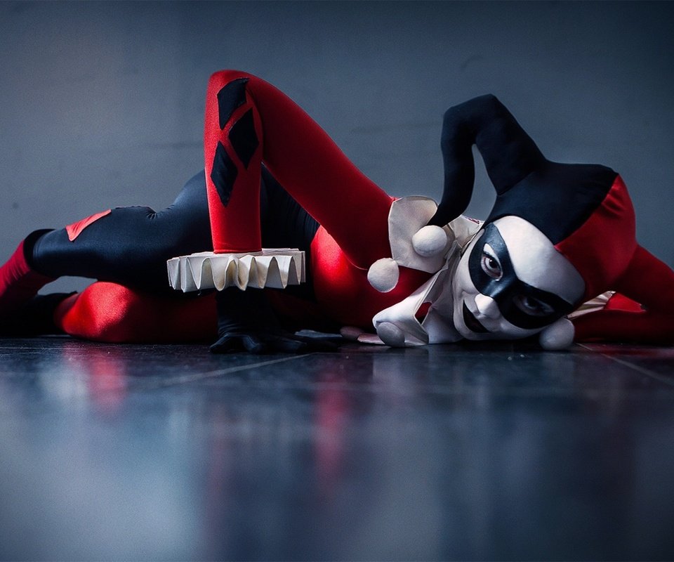 Обои комикс, харли квинн, косплей, comic, harley quinn, cosplay разрешение 1920x1152 Загрузить