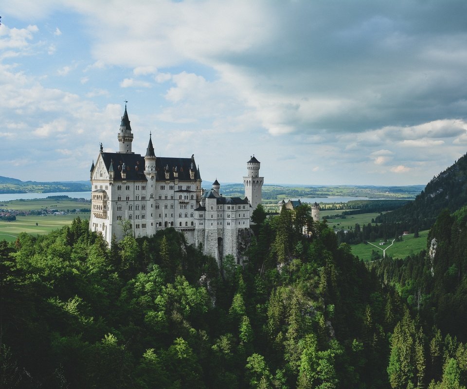 Обои германия, замок нойшванштайн, rachel davis, germany, neuschwanstein castle разрешение 4496x3000 Загрузить