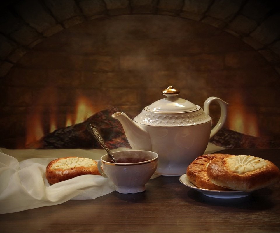 Обои очаг, чай, чайник, ватрушки, hearth, tea, kettle, cheesecake разрешение 1920x1250 Загрузить