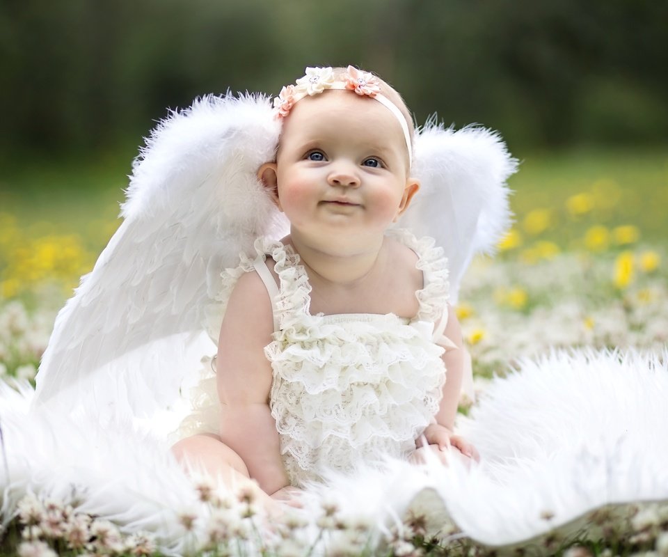 Обои крылья, девочка, ангел, малышка, веночек, забавная, wings, girl, angel, baby, wreath, funny разрешение 2400x1556 Загрузить