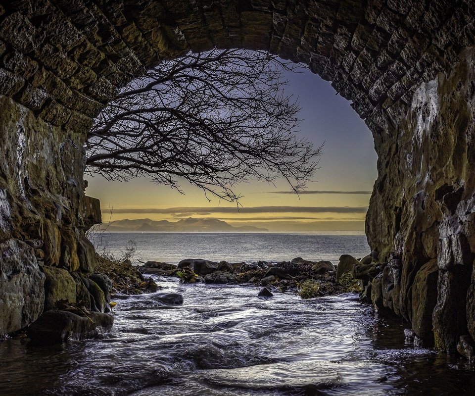 Обои природа, море, мост, туннель, шотландия, nature, sea, bridge, the tunnel, scotland разрешение 2560x1600 Загрузить