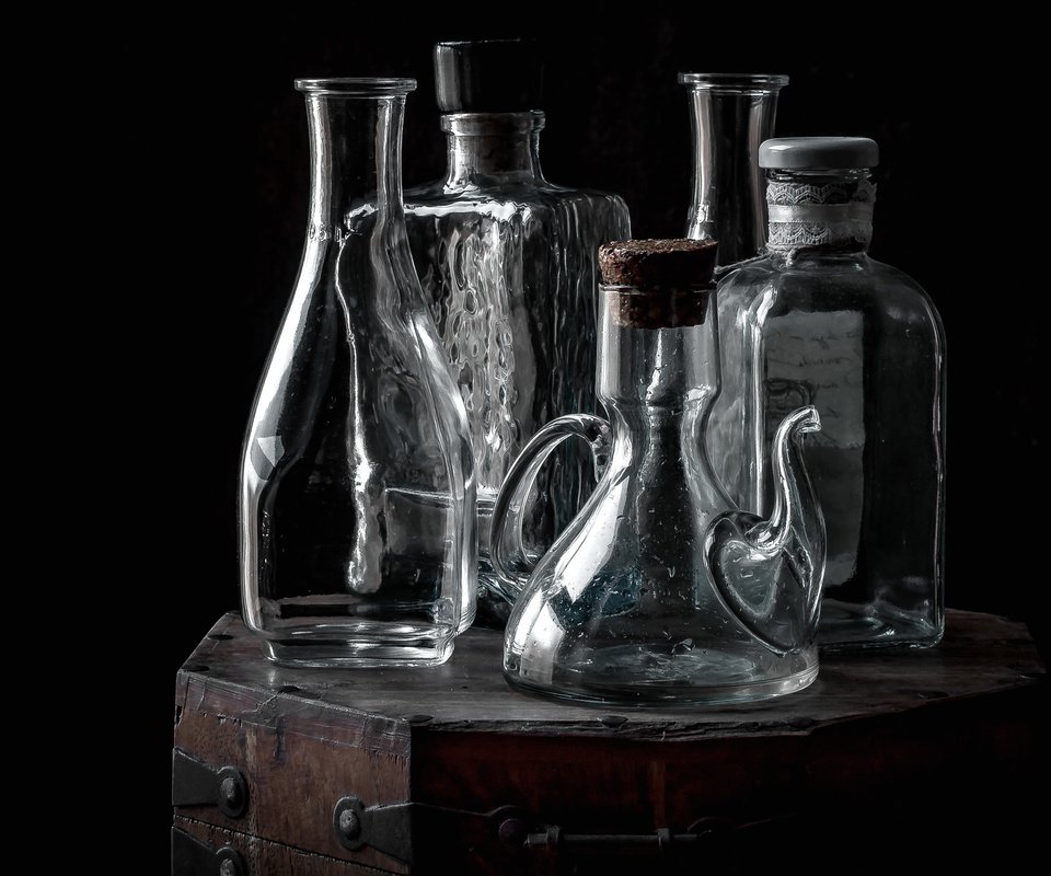 Обои стекло, бутылка, натюрморт, колба, glass, bottle, still life, the bulb разрешение 3375x2376 Загрузить