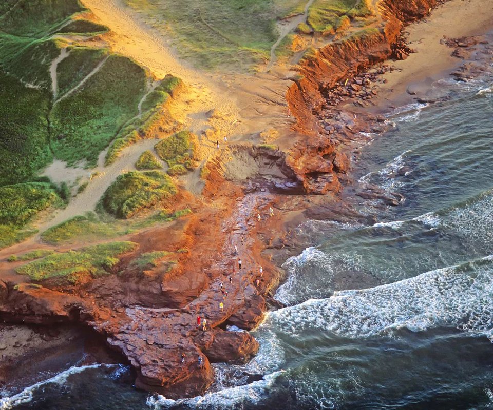 Обои пляж, люди, канада, остров принца эдуарда, beach, people, canada, prince edward island разрешение 1920x1080 Загрузить