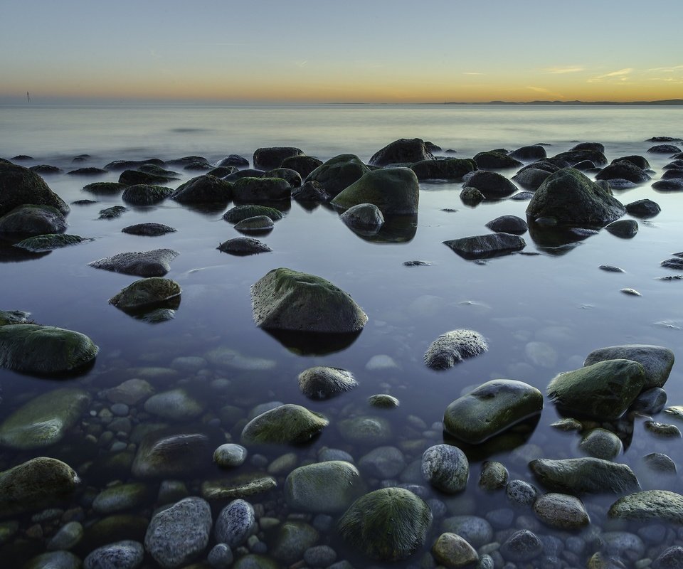 Обои камни, берег, море, побережье, норвегия, stones, shore, sea, coast, norway разрешение 2500x1563 Загрузить