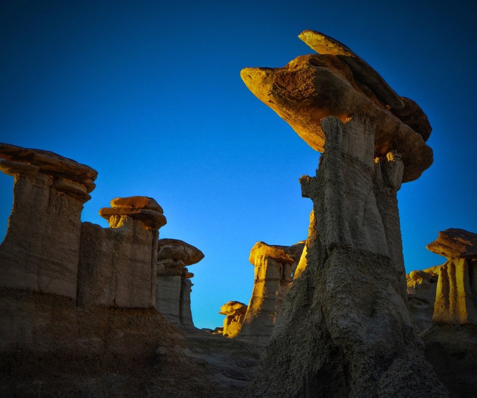 Обои скалы, сша, нью-мексико, ah-shi-sle-pah, пустыня ах-ши-сле-пах, rocks, usa, new mexico, desert ah-shi-next-groin разрешение 2048x1365 Загрузить