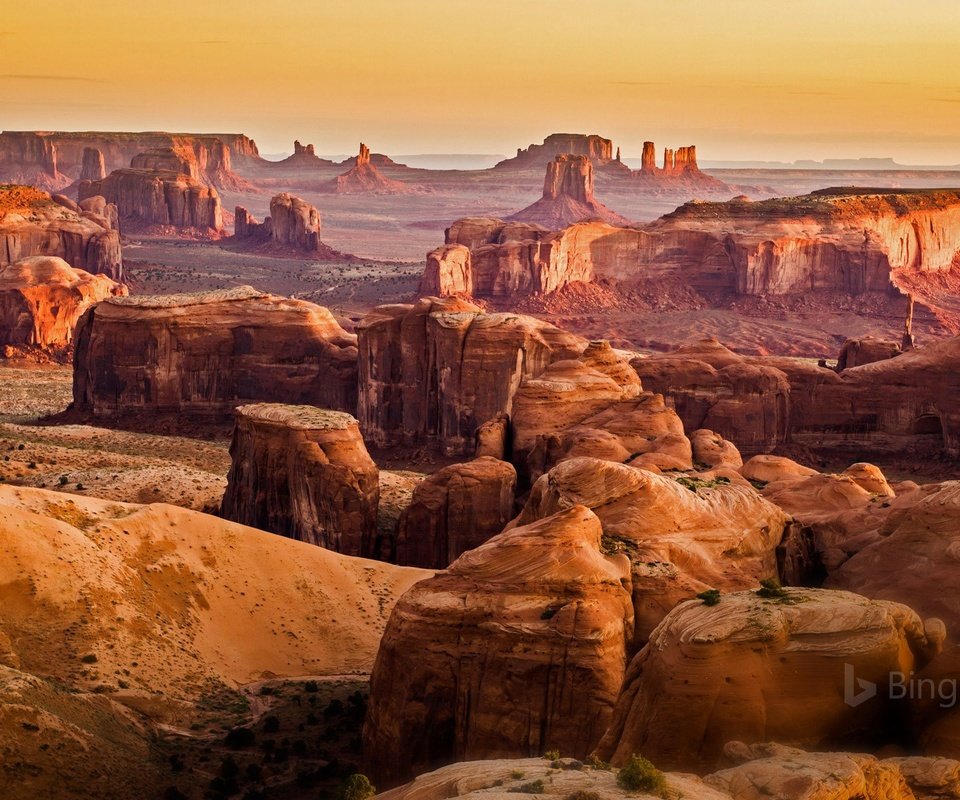 Обои горы, скалы, каньон, сша, аризона, юта, долина монументов, mountains, rocks, canyon, usa, az, utah, monument valley разрешение 1920x1200 Загрузить