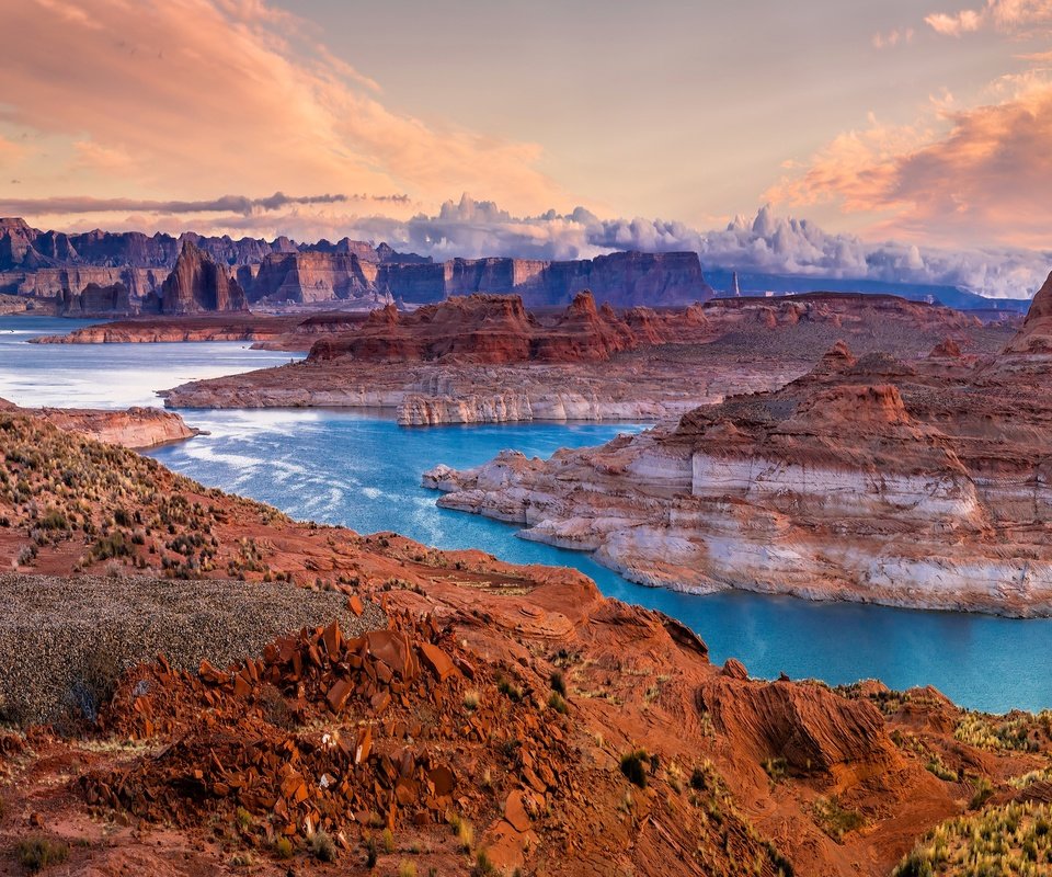 Обои облака, река, горы, камни, каньон, clouds, river, mountains, stones, canyon разрешение 3000x2000 Загрузить