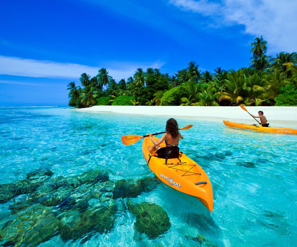 Обои море, пляж, лодки, отдых, остров, тропики, мальдивы, sea, beach, boats, stay, island, tropics, the maldives разрешение 5616x3744 Загрузить