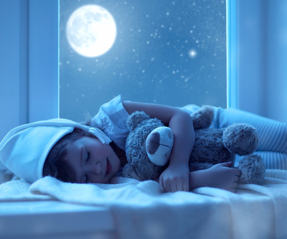 Обои ночь, сон, мишка, игрушка, ребенок, окно, подоконник, пижама, night, sleep, bear, toy, child, window, sill, pajamas разрешение 5000x3455 Загрузить