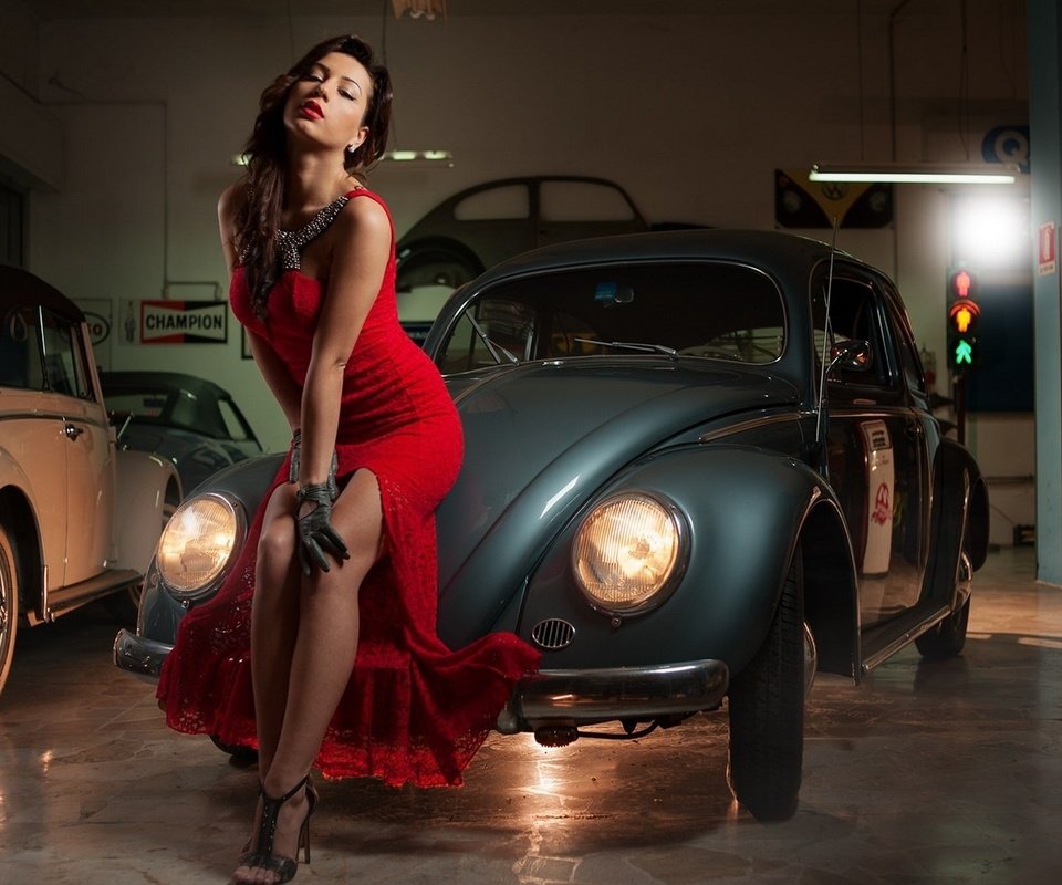 Обои огни, девушка, жук, поза, ретро, авто, красное платье, lights, girl, beetle, pose, retro, auto, red dress разрешение 1920x1250 Загрузить