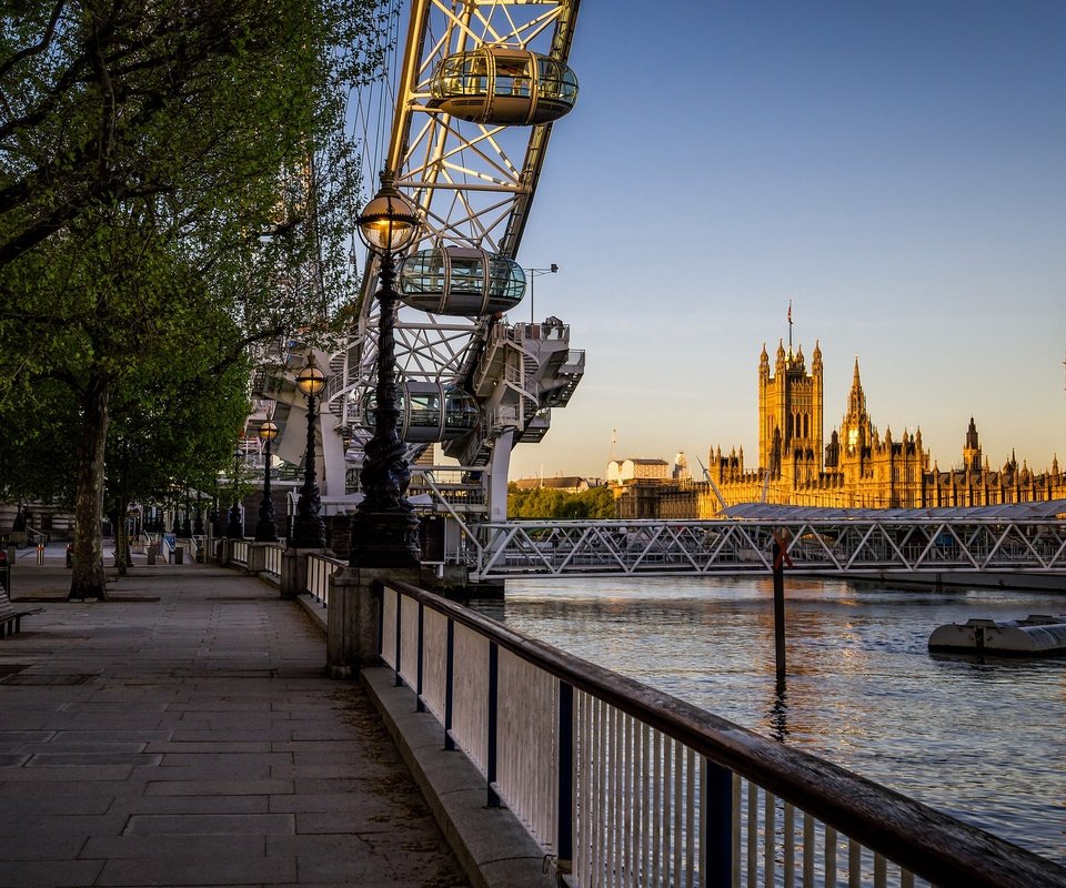 Обои река, лондон, темза, колесо обозрения, башня, англия, парламент, река темза, river, london, thames, ferris wheel, tower, england, parliament разрешение 2048x1272 Загрузить