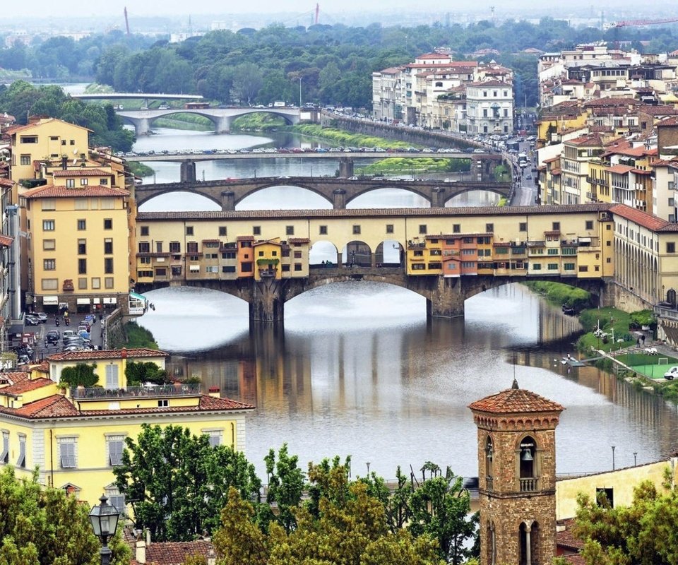 Обои деревья, река, город, италия, флоренция, мосты, trees, river, the city, italy, florence, bridges разрешение 1920x1080 Загрузить