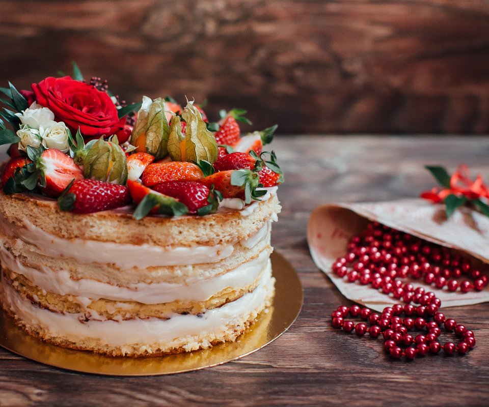 Обои ягоды, бусы, выпечка, торт, десерт, berries, beads, cakes, cake, dessert разрешение 3840x2400 Загрузить