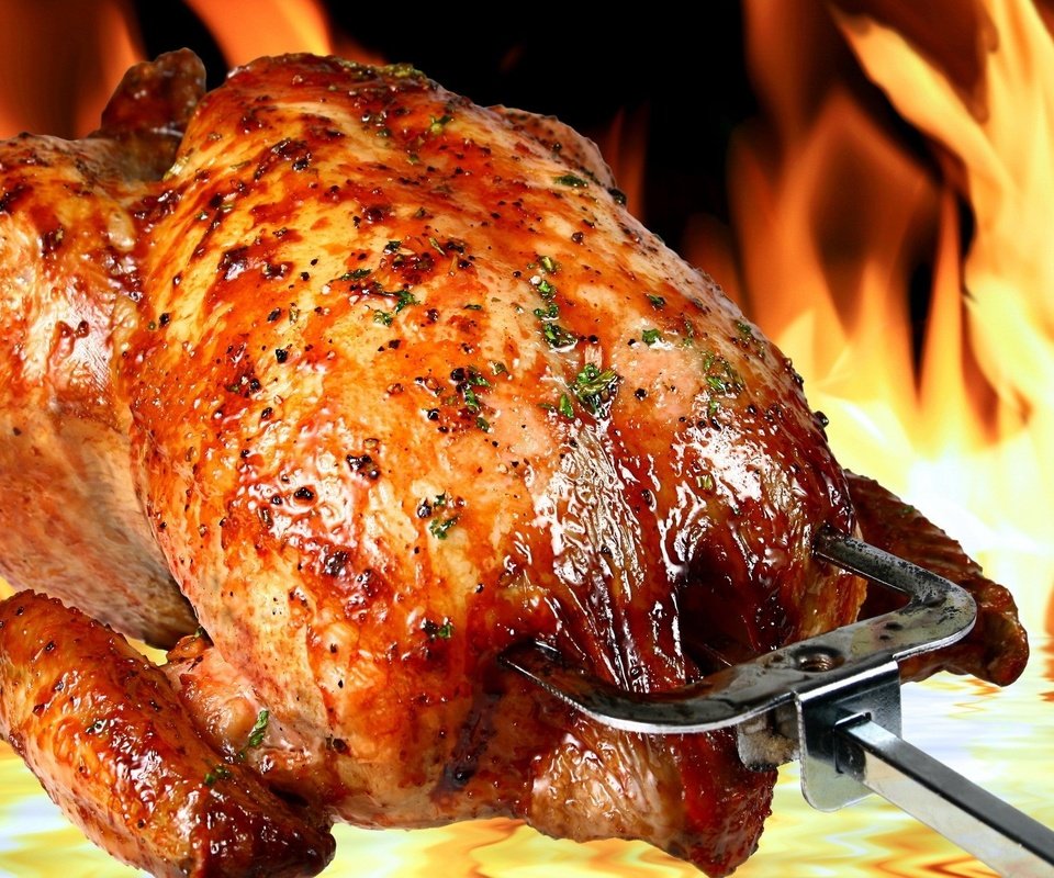 Обои огонь, мясо, курица, запеченная, гриль, корочка, fire, meat, chicken, baked, grill, crust разрешение 1920x1258 Загрузить