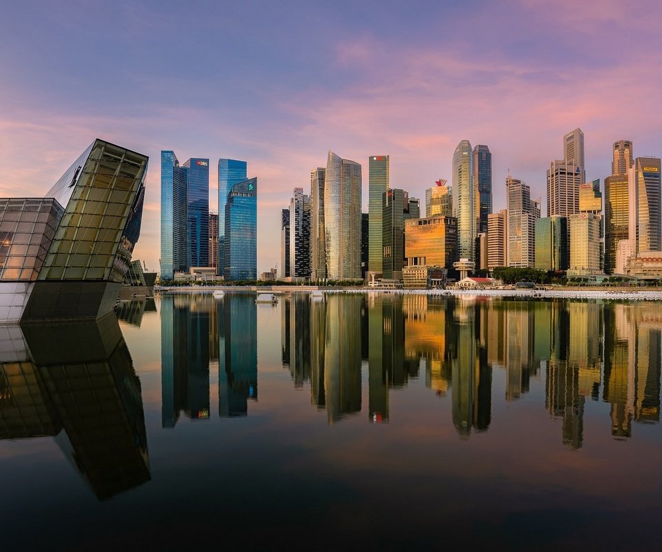 Обои вода, отражение, небоскребы, сингапур, марина бей, water, reflection, skyscrapers, singapore, marina bay разрешение 1920x1160 Загрузить