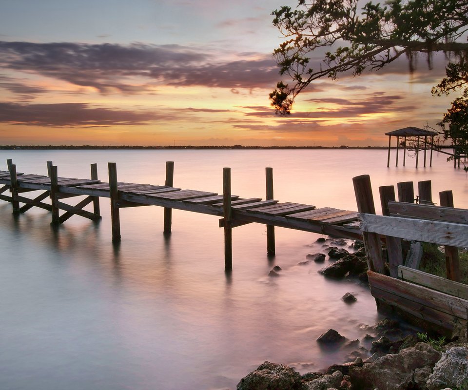 Обои река, закат, пирс, побережье, сша, пристань, штат флорида, jill bazeley, merritt island, river, sunset, pierce, coast, usa, marina, florida разрешение 2560x1440 Загрузить