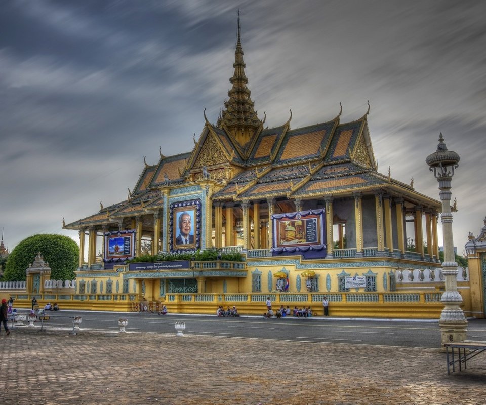 Обои дворец, камбоджа, пномпень, дворец короля, palace, cambodia, phnom penh, the palace of the king разрешение 1920x1262 Загрузить