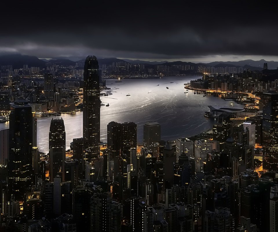 Обои ночь, панорама, город, небоскребы, китай, гонконг, night, panorama, the city, skyscrapers, china, hong kong разрешение 2048x1365 Загрузить