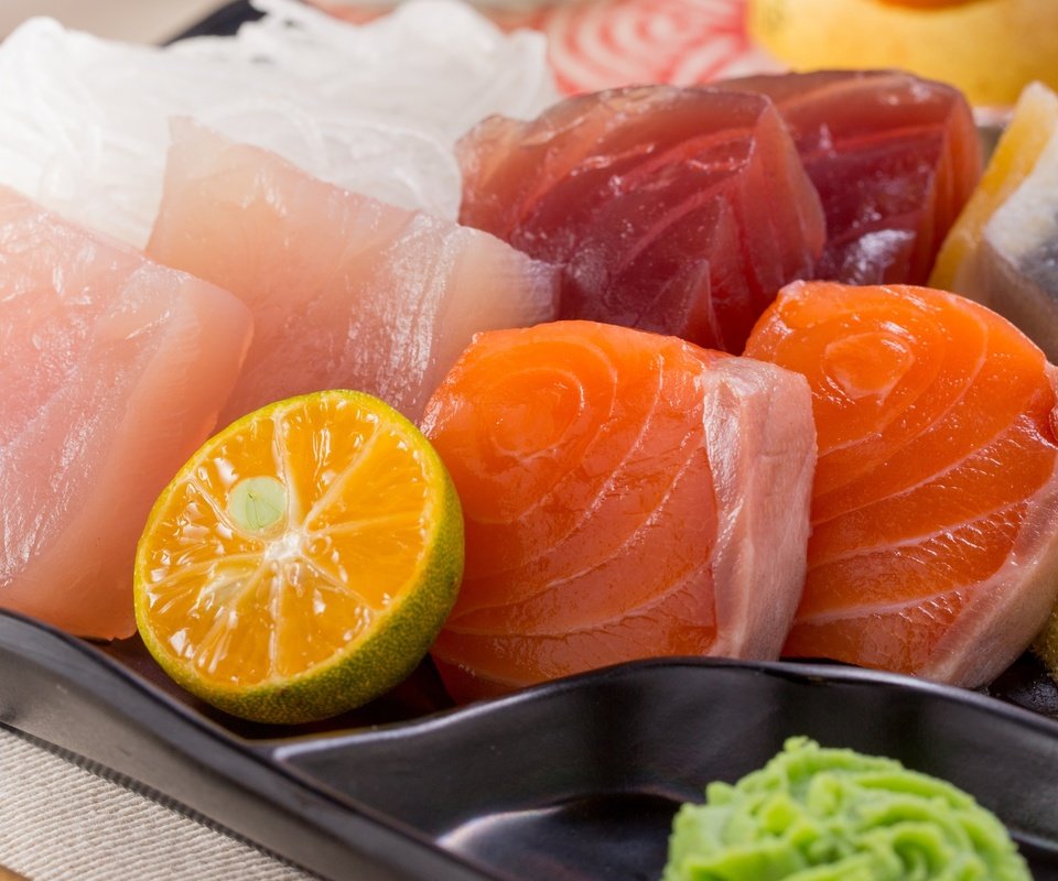 Обои лайм, рыба, морепродукты, лосось, вассаби, lime, fish, seafood, salmon, wasabi разрешение 3000x1703 Загрузить