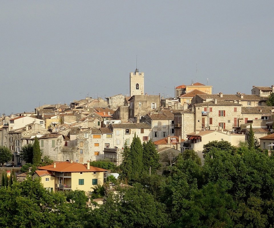 Обои башня, дома, франция, прованс, ванс, tower, home, france, provence, vance разрешение 2048x1152 Загрузить