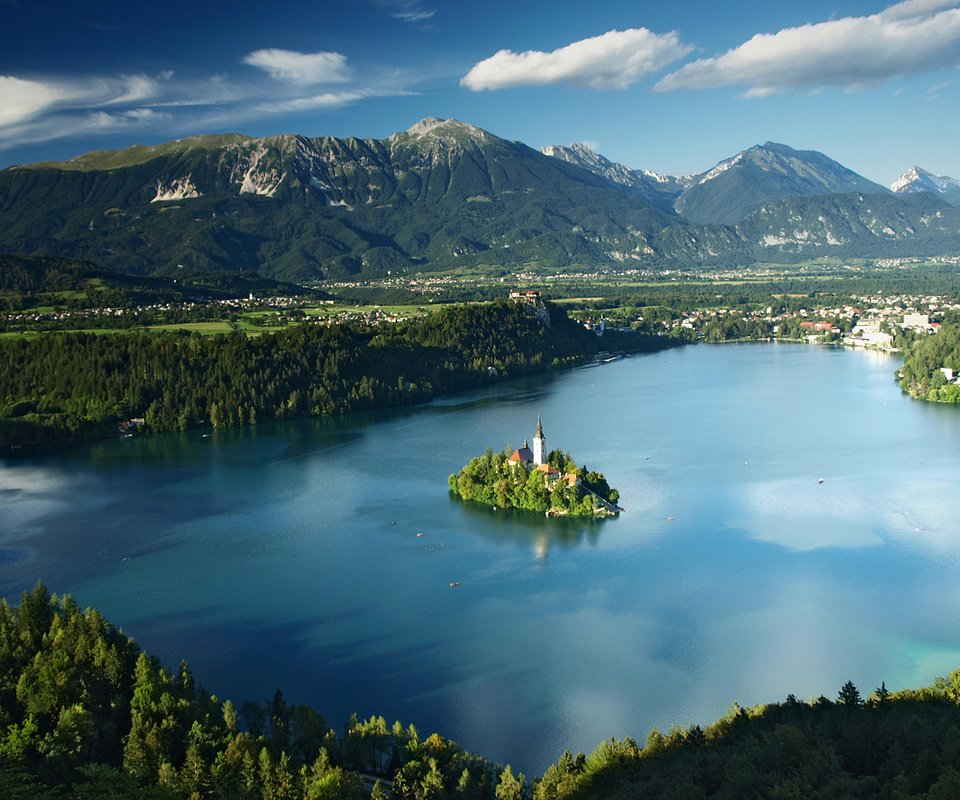 Обои озеро, природа, пейзаж, остров, часовня, бледское озеро, lake, nature, landscape, island, chapel, lake bled разрешение 1920x1200 Загрузить