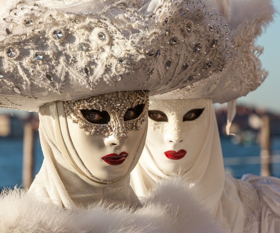 Обои венеция, костюмы, шляпы, маски, карнавал, venice, costumes, hats, mask, carnival разрешение 3000x1963 Загрузить