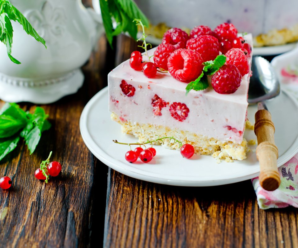 Обои малина, торт, крем, raspberry, cake, cream разрешение 7000x4636 Загрузить