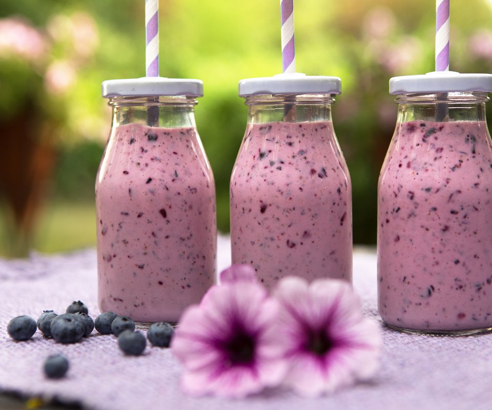 Обои ягоды, черника, завтрак, смузи, berries, blueberries, breakfast, smoothies разрешение 7000x4667 Загрузить