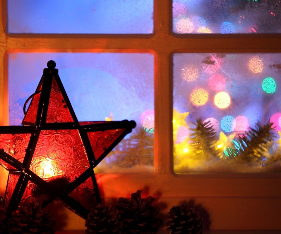 Обои новый год, звезда, окно, рождество, гирлянда, new year, star, window, christmas, garland разрешение 2880x1800 Загрузить